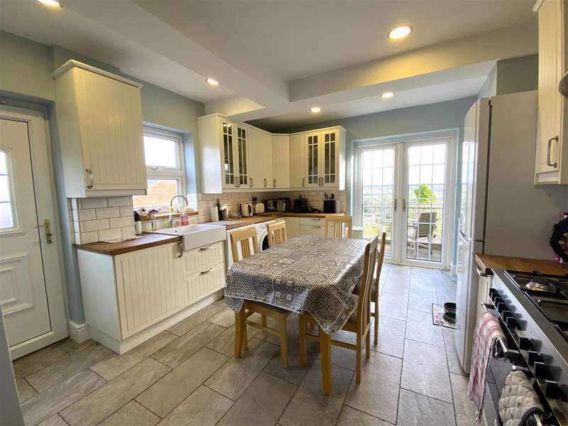 Property for Sale in Main Street, Horsley Woodhouse, Ilkeston, De7