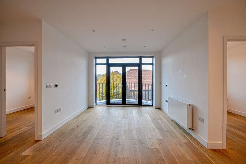 Property to rent in Bridge Road, Bridge Road, Kt16