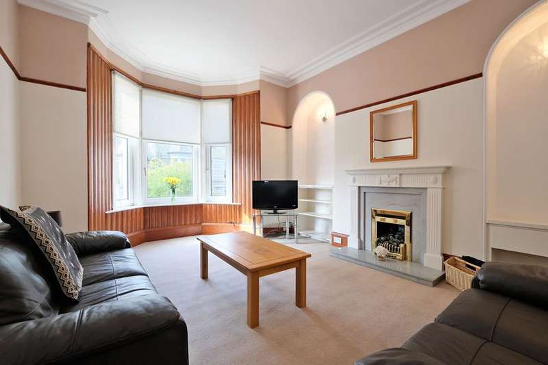2 Bedrooms Flat for rent in Grosvenor Place, Upper Flat, AB25