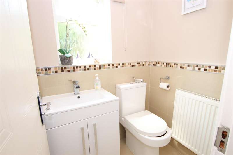 Property for Sale in Tenterfields, Apperley Bridge, Bd10
