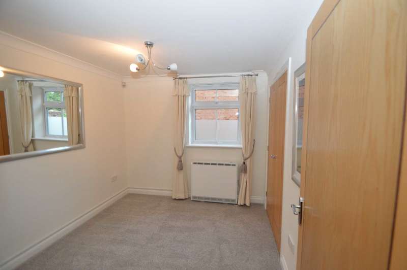 Property to rent in Chertsey, Kt16