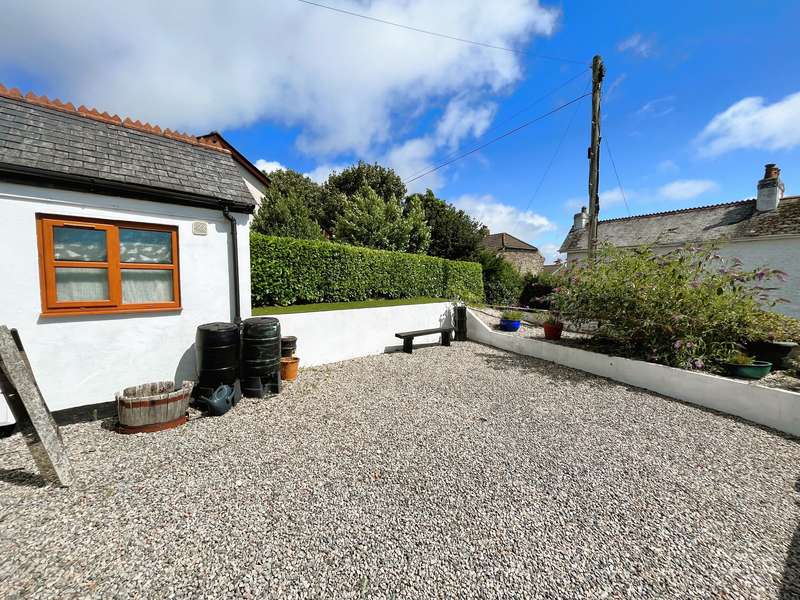 Property for Sale in Fairmead Mews Lower Burraton, Saltash, Pl12