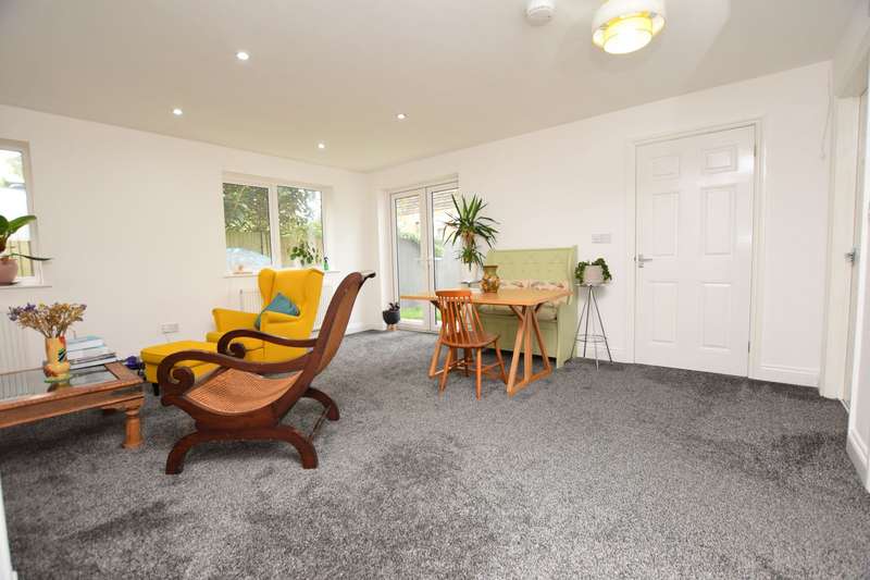 Property to rent in Lime Road, Folkstone, Ct19