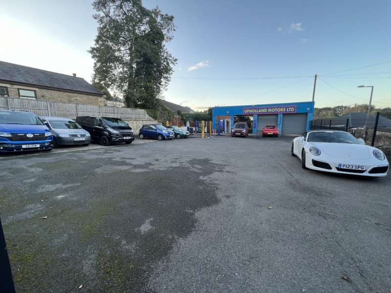 Property for Sale in Upholland Motors Back School Lane Upholland, Wn8