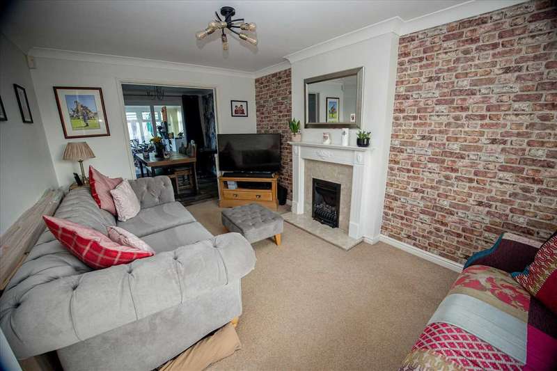 Property for Sale in Adelaide Close, Waddington, Ln5