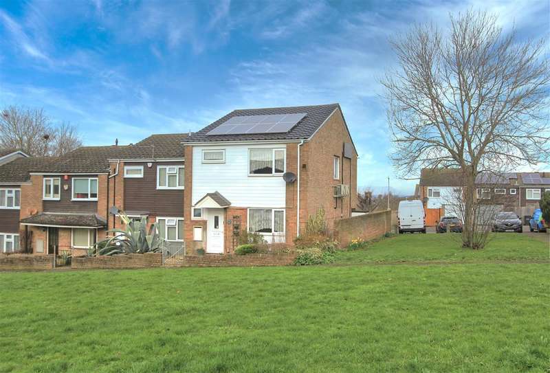 Property for Sale in Mackenzie Way, Gravesend, Da12