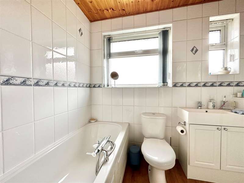 Property for Sale in Ashwood Road, Disley, Stockport, Sk12