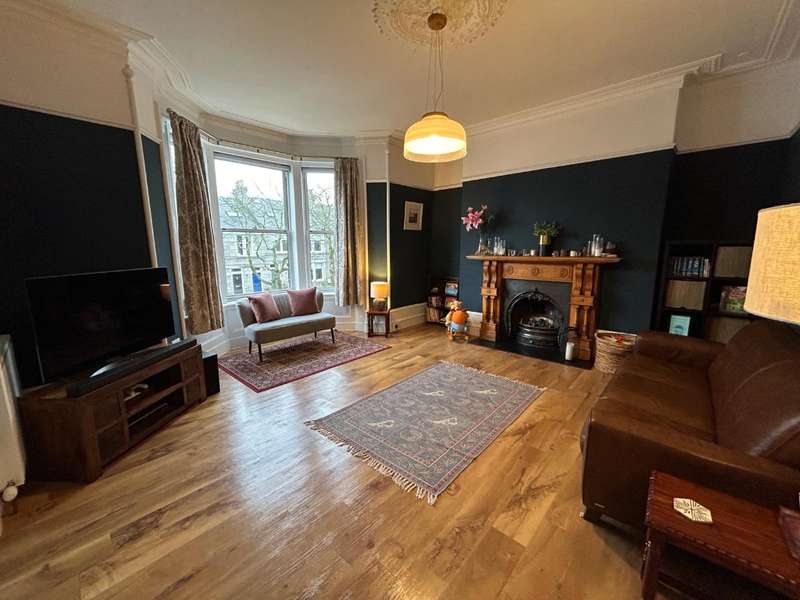 4 Bedrooms Flat for rent in Devonshire Road, West End, Aberdeen, AB10