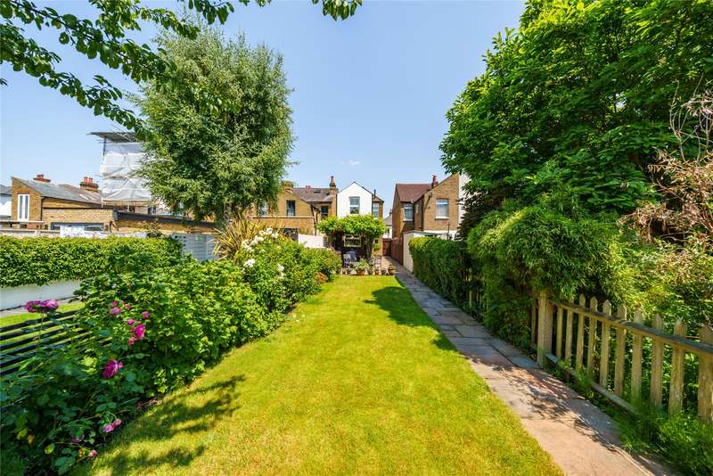 Property for Sale in Sunbury Lane, Walton On Thames, Surrey, Kt12