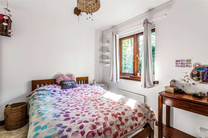 Property for Sale in Golf Club Road, Woking, Surrey, Gu22