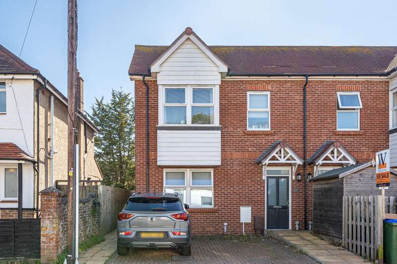 Property for Sale in Linden Road, Bognor Regis, Po21