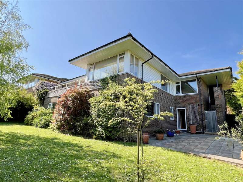 Property for Sale in Meads Brow, Eastbourne, Bn20