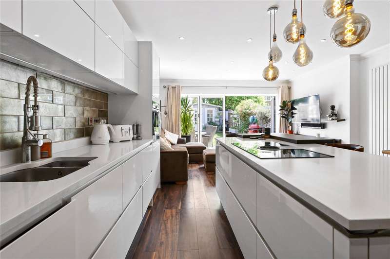 Property for Sale in Trenchard Close, Hersham, Waltononthames, Surrey