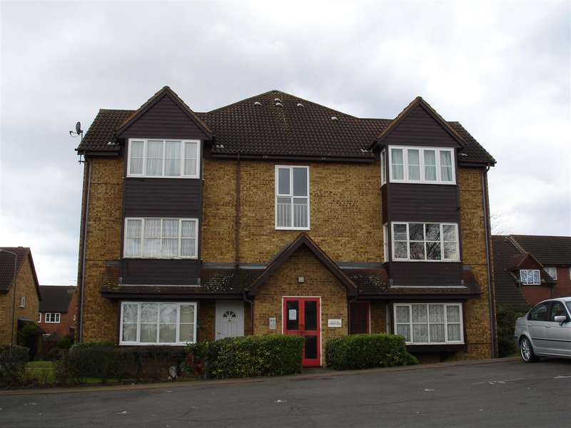 Property to rent in Cambrian Green, Snowdon Drive, Colindale, London