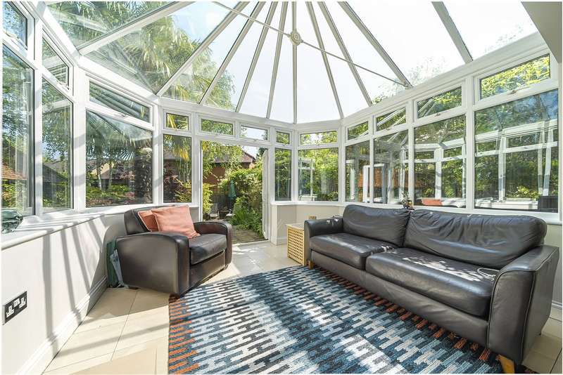 Property for Sale in Park Road, Woking, Surrey, Gu22