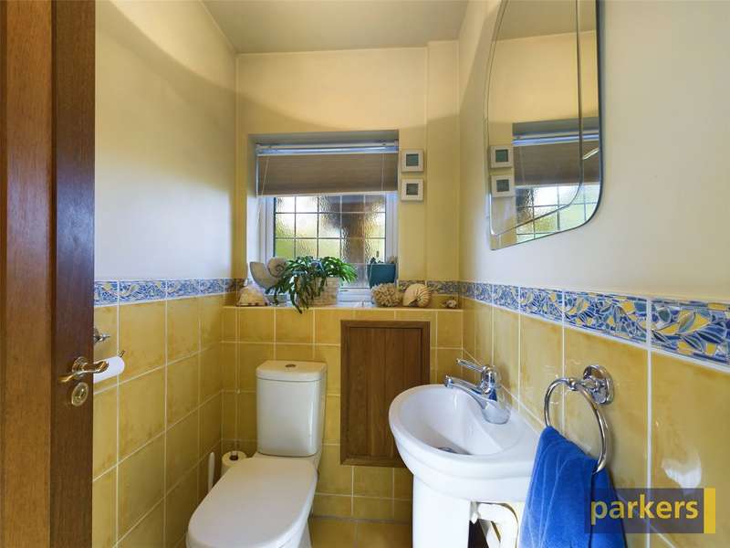 Property for Sale in Loddon Bridge Road, Woodley, Reading, Berkshire, Rg5