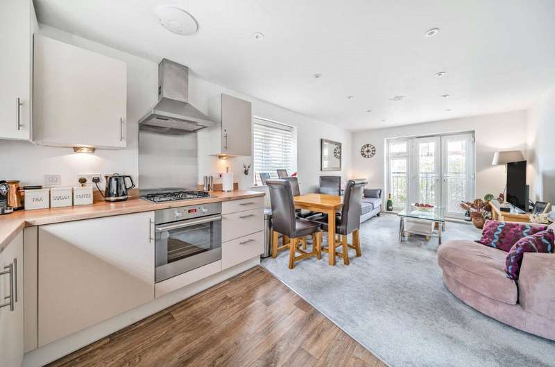 Property for Sale in Raynham Close, Burpham, Guildford, Surrey, Gu4