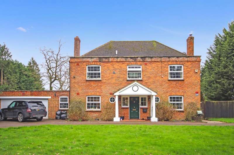 4 Bedrooms Studio Flat for sale in Croydon Barn Lane, Horne, RH6