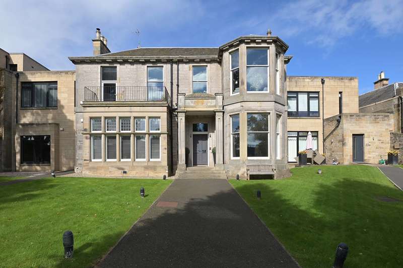 2 Bedrooms Ground Flat