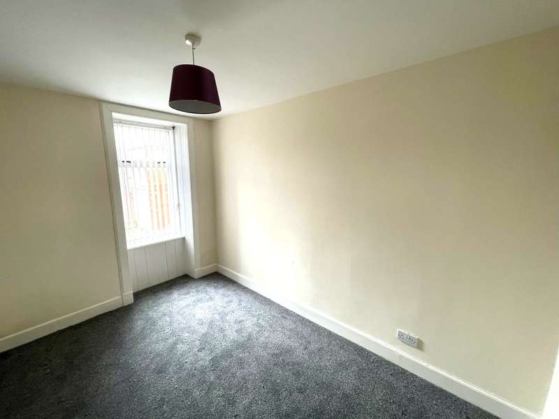2 Bedrooms Flat for rent in Springvale Street, Saltcoats, North Ayrshire, KA21
