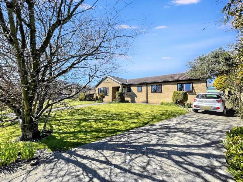 4 Bedrooms Bungalow for sale in Bed Detached Bungalow To Buy In, SR8