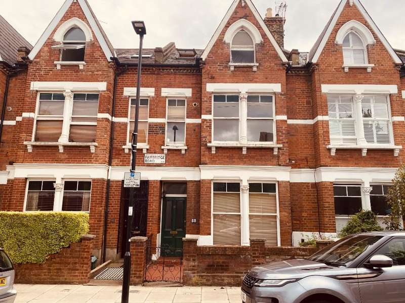  Studio Flat for sale in Fairbridge Road, N19