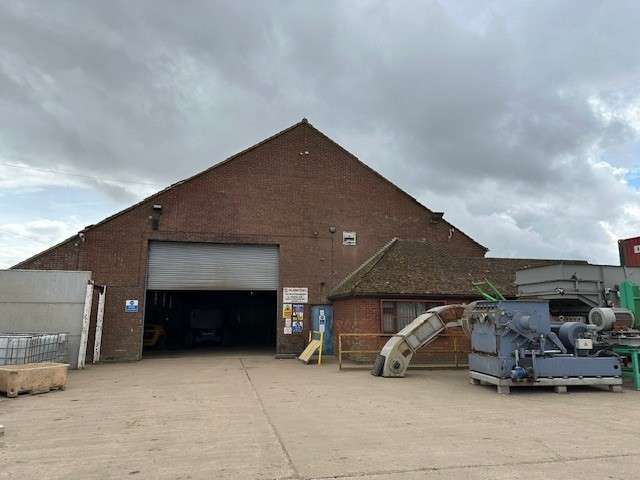 Warehouse Commercial for sale in West Marsh Lane, Havenside, Barrow-upon-humber, North Lincolnshire, DN19