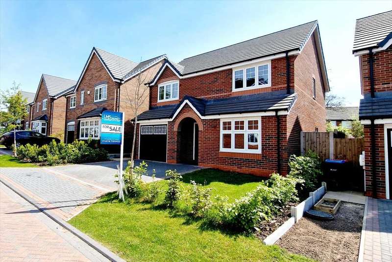 4 Bedrooms Detached House for sale in Croft Gardens, Winsford, CW7