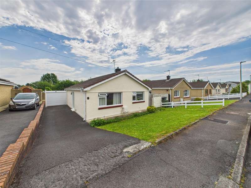 2 Bedrooms Detached Bungalow for sale in St. Marys Rise, Burry, SA16
