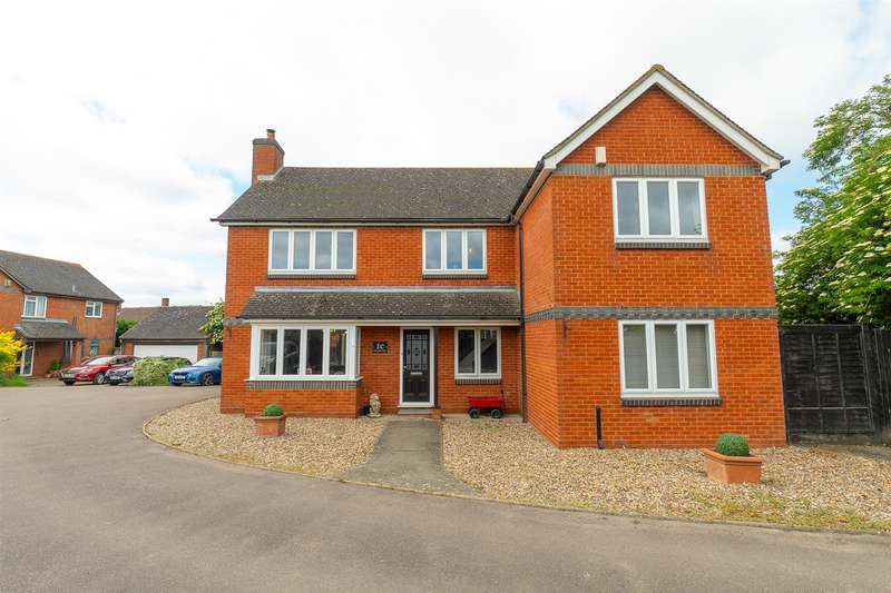 5 Bedrooms Detached House for sale in Mackenders Close, Eccles, ME20