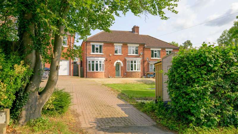 4 Bedrooms Semi Detached House for sale in Langton Hill, Horncastle, LN9