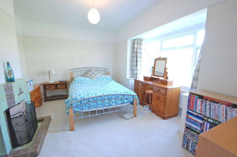 Property for Sale in Main Road, Great Leighs, Chelmsford, Cm3