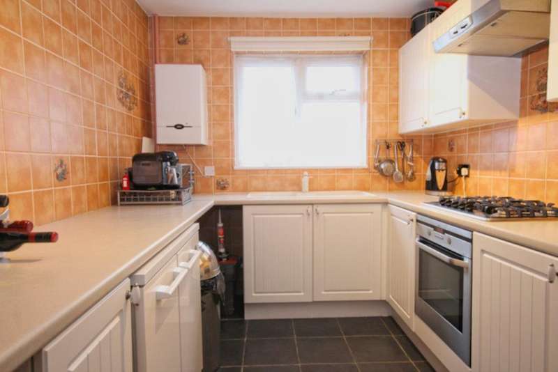 Property for Sale in Queens Drive, Cottingham, Hu16