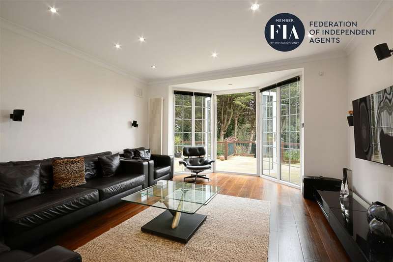 Property for Sale in Oaklands Avenue, Isleworth, Tw7