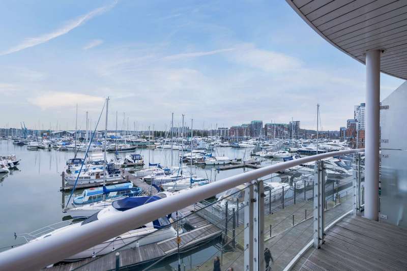 Property for Sale in Neptune Square, Ipswich, Suffolk, Ip4