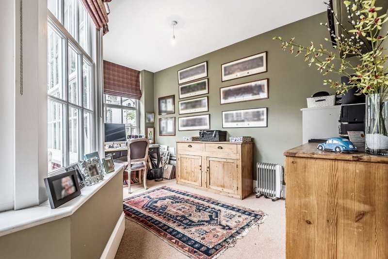 Property for Sale in Newmarket Road, Norwich, Nr2