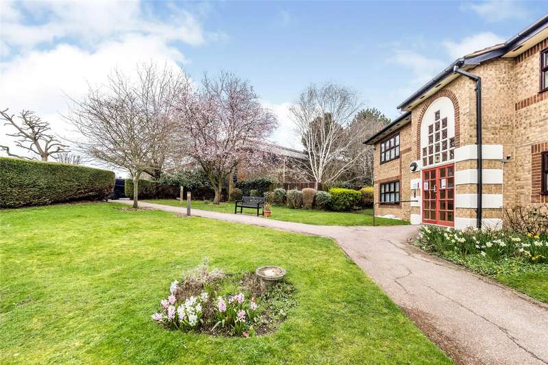 Properties for Sale in Hornchurch, Ravenscourt Grove Hornchurch Essex