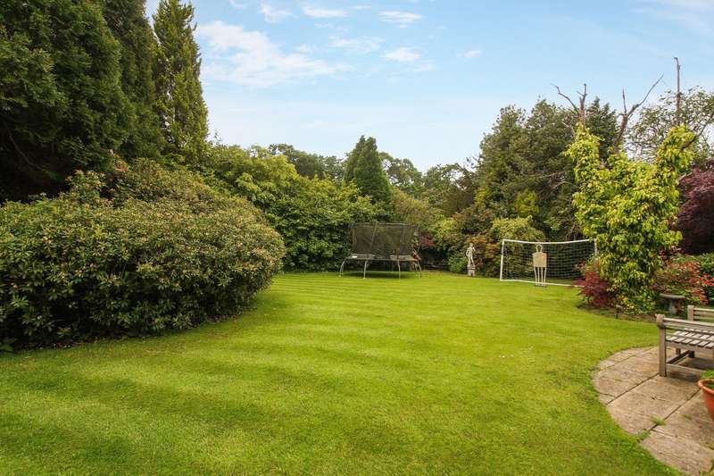 Property for Sale in South Drive, Woolsington, Newcastle Upon Tyne