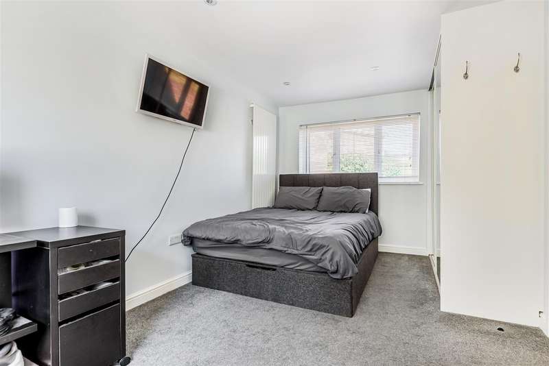 Property for Sale in Penmere Drive, Newquay, Tr7