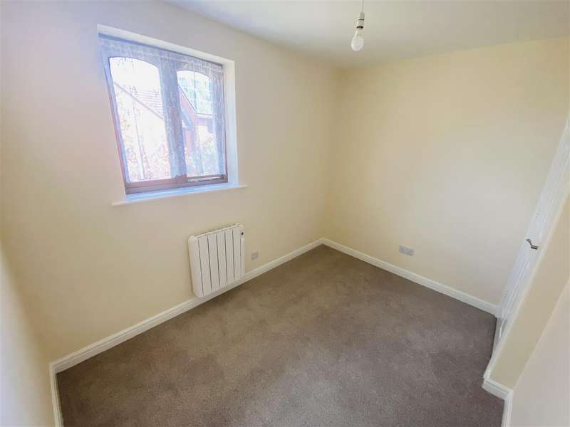 Property for Sale in Street, Snaith, Goole, Dn14