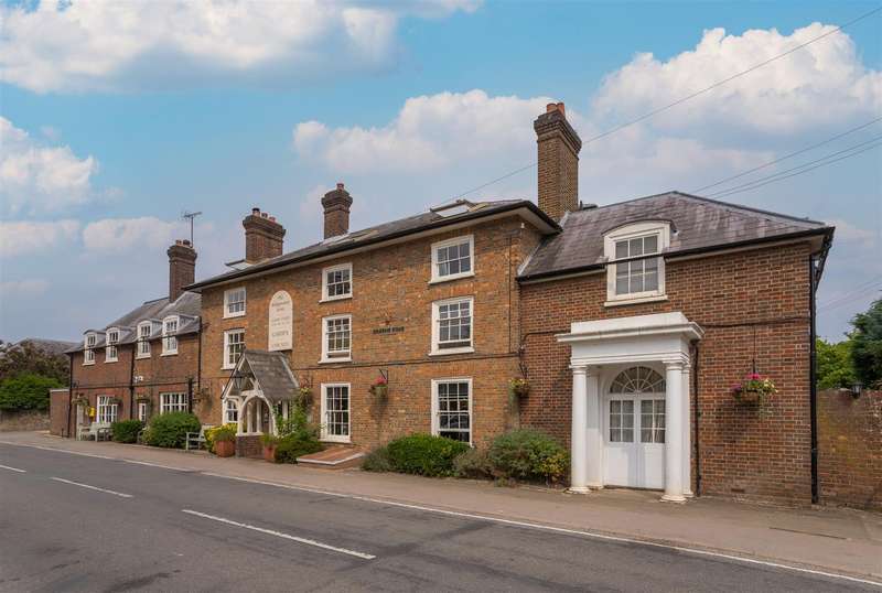 Properties for Sale in Berkhamsted, Hudnall Berkhamsted Hertfordshire