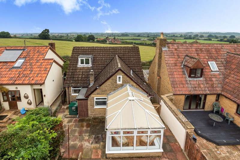 Properties for Sale in Yeovil, Houndstone Camp Yeovil Somerset