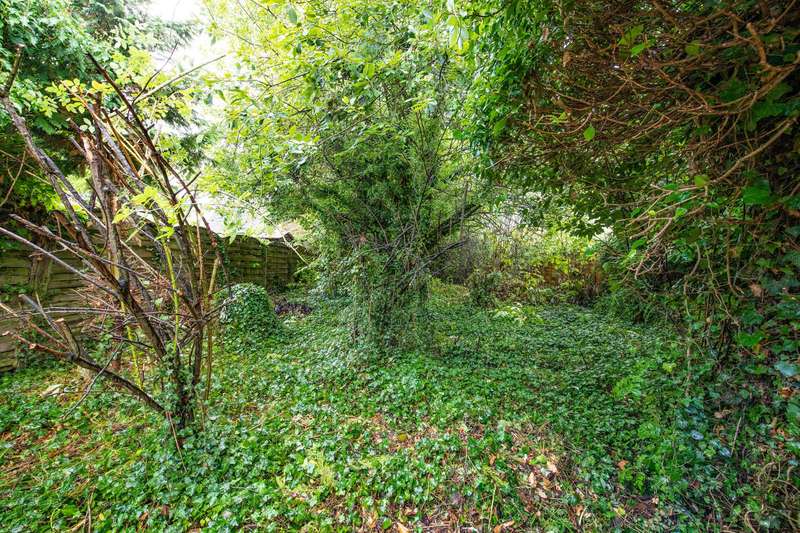 Property for Sale in Tristram Road, Ducklington, Ox29