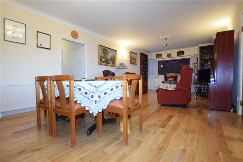 Property for Sale in Lodge Close, Edgware, Ha8