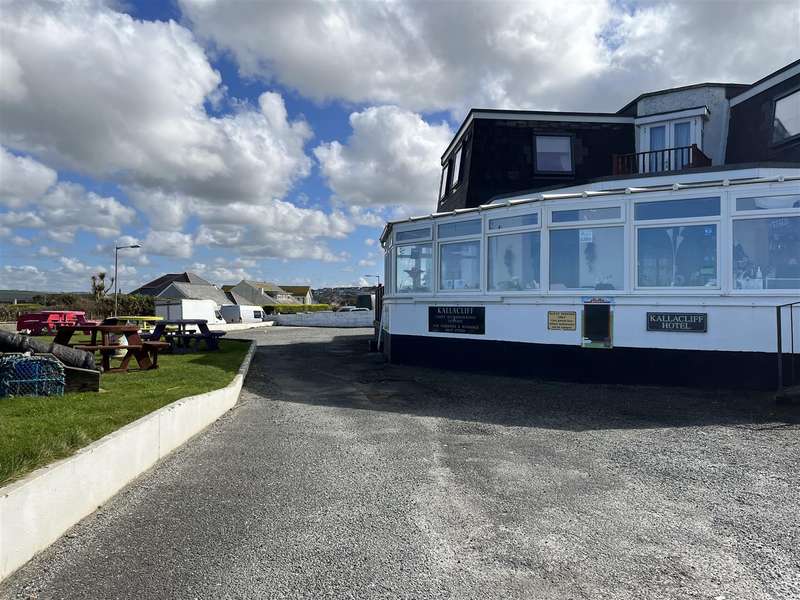 Properties for Sale in Newquay, Tr7
