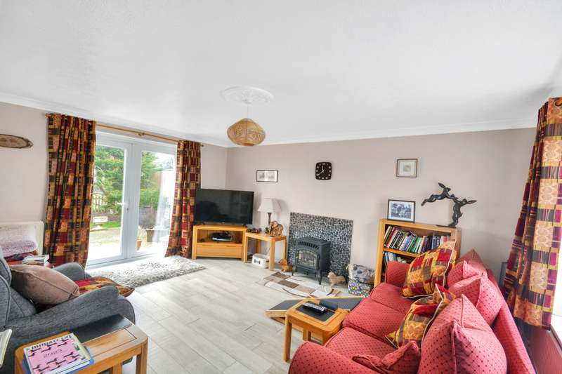 Property for Sale in Romney Road, Lydd, Tn29