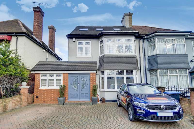 Property for Sale in Village Road, Enfield, En1
