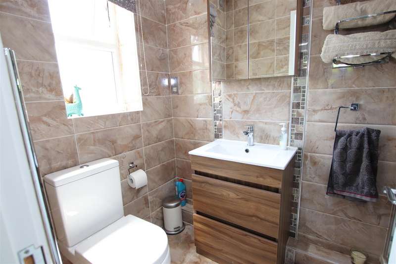 Property for Sale in Tenterfields, Apperley Bridge, Bd10