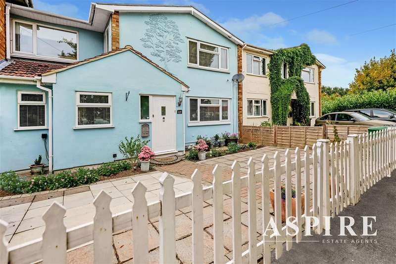 Properties for Sale in Canvey Island, Ss8