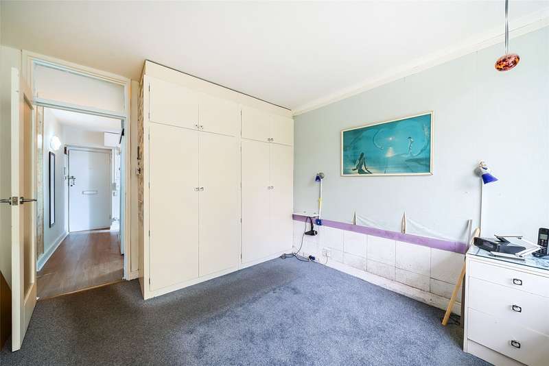 Property for Sale in Delphian Court, Leigham Court Road, London, Sw16